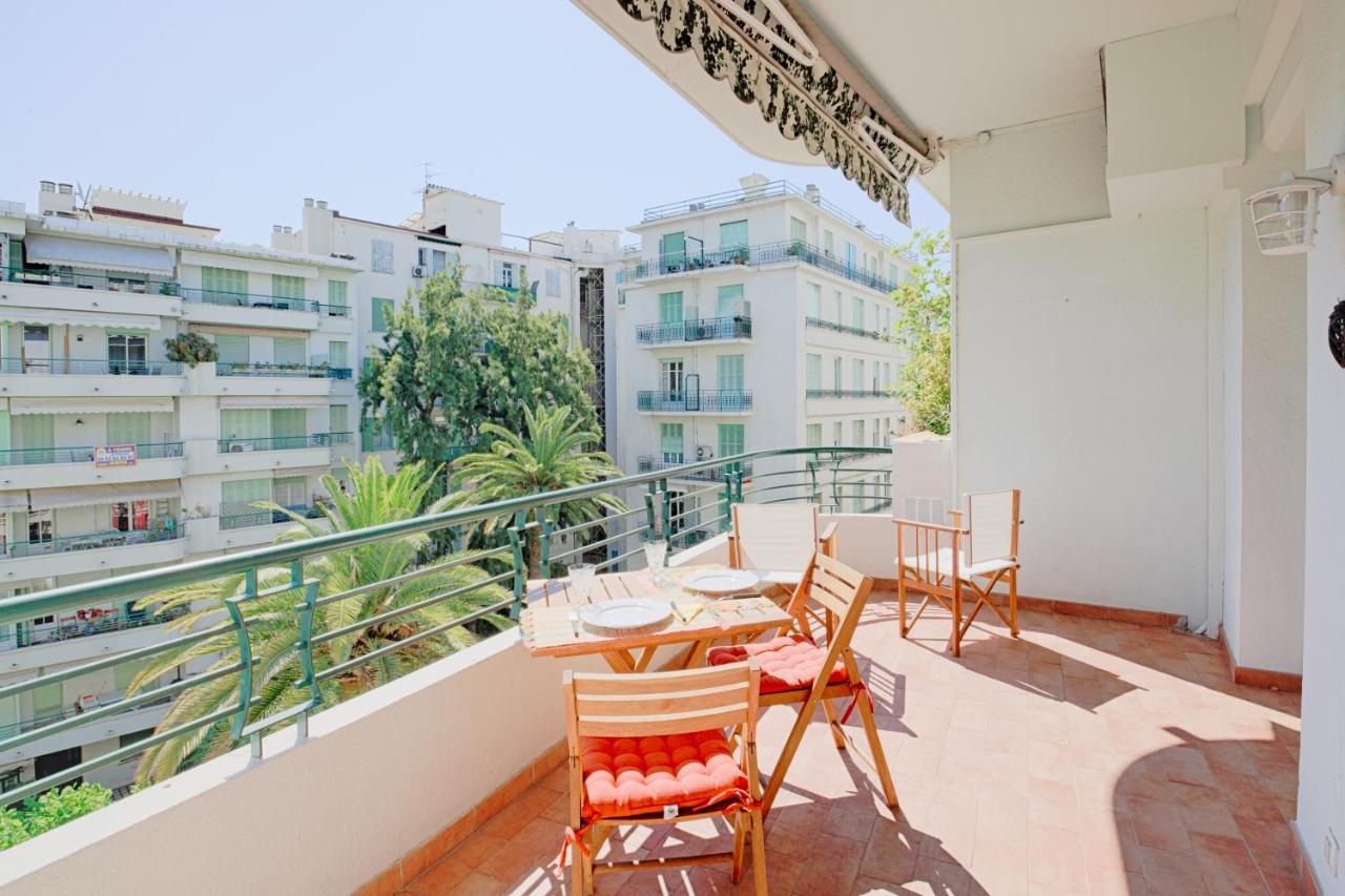 Le Capitole Apartment นีซ ภายนอก รูปภาพ